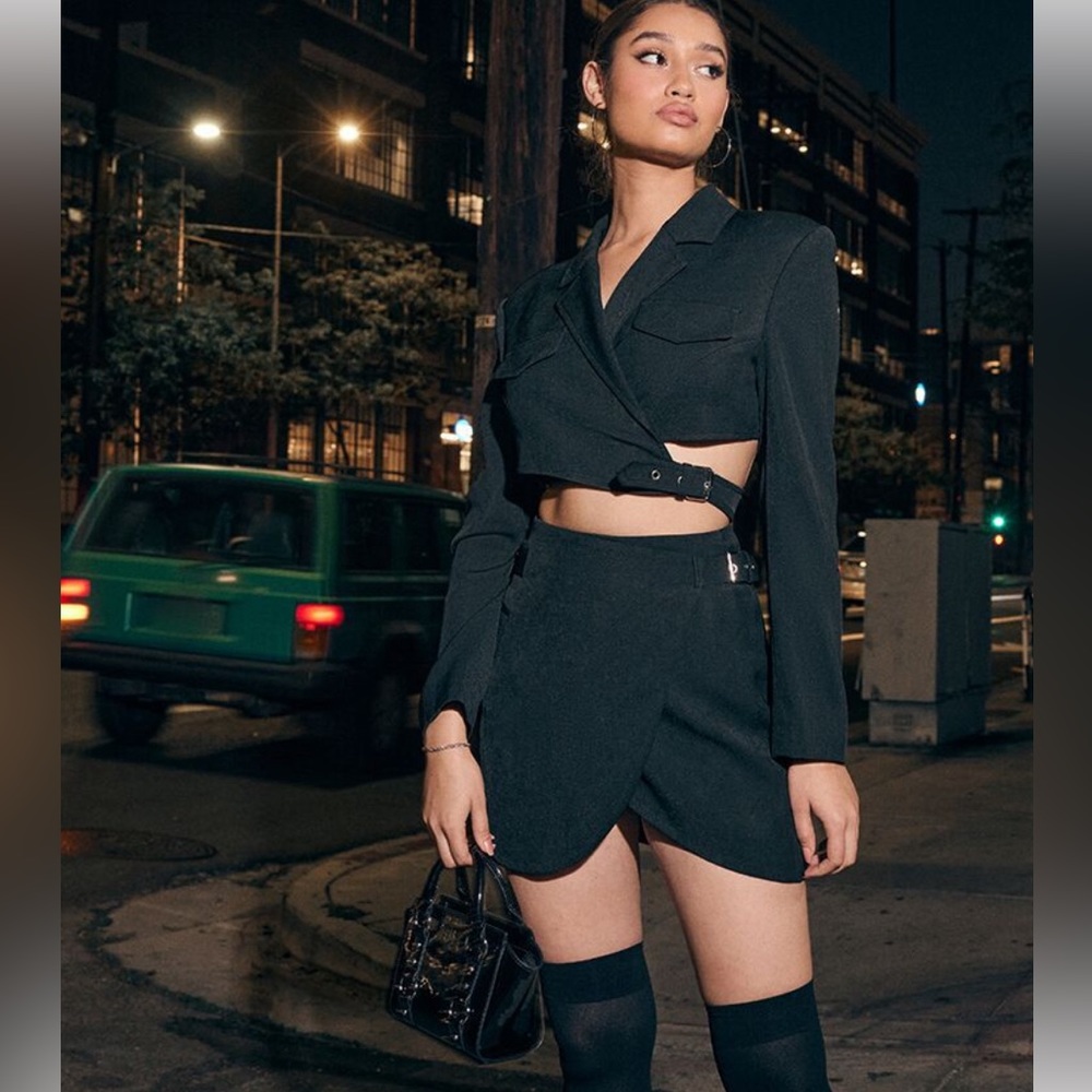 FOREVER 21 | Cropped Blazer & Mini Skirt Set | Size: Small